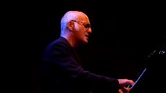 Ludovico Einaudi - Fly