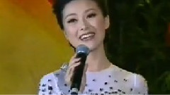 常思思 - 银杏飘香的地方