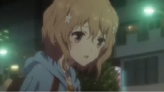 摇曳中绽放之花