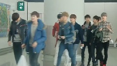 机场接机可爱的孩子们