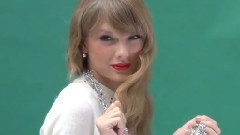 Taylor Swift - PARADE Magazine Photo Shoot