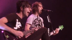 All Time Low - Poppin Champagne