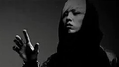 G-Dragon(BigBang) - G-dragon's Acrobatic Dorky Moves