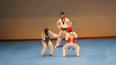 搞笑的跆拳道比赛