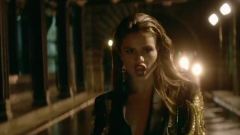 Selena Gomez - Slow Down