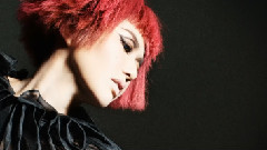 谭维维演绎摇滚恶之花