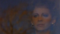 Reba McEntire - Whoever's In New England