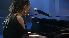 Alicia Keys - Fallin