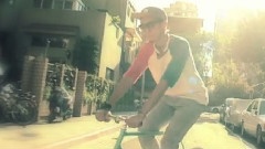 蛋堡 - 踩脚踏车