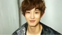 朴灿烈的机场秀集