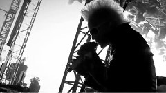 30 Seconds To Mars - Walk On Stage