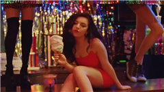 Charli XCX - Breaking Up