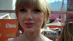 Taylor Swift - At The Premiere Of
