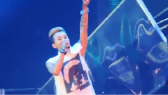 G-Dragon(BigBang) - Light It Up (feat.TABLO)
