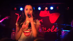 Megan Nicole - Earthquake