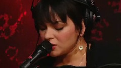 Norah Jones - Travelin' On