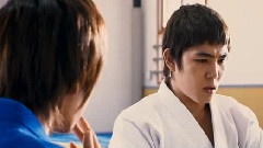 花美男连续恐怖事件