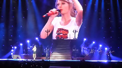 Taylor Swift - Next To Me