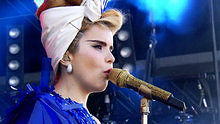 Paloma Faith - Never Tear Us Apart SummerSix现场版