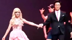 音乐剧<金发尤物>