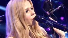 艾薇儿·拉维尼 - Rock N Roll MusicStation 现场版 13/11/15