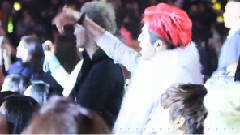 NU'EST台下观看表演