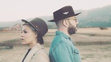 Pink,Dallas Green - Pink - Capsized 歌词版