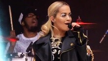 Rita Ora - R.I.P Black Widow Summertime Ball现场版 2015