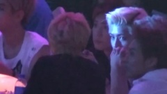 亚洲偶像盛典勋鹿台下交流