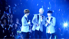 Tao摔倒 鹿晗 Lay 安慰粉丝