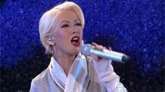 Christina Aguilera - Hurt Christmas In Rockefeller Center