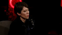 Tegan and Sara - Tegan And Sara Quin In Studio Q
