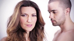 Laura Pausini - Mi Tengo