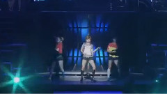 Dakishimeru (抱きしめる)