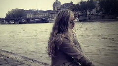 D W N T W N - Heroine