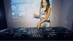 BEST ELECTRO HOUSE DANCE 2013 - Juicy M Mixing on 4 CDJs