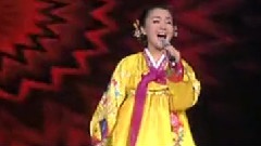 卞英花 - 红太阳照边疆