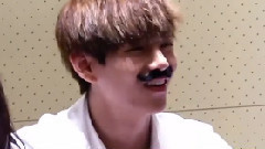 金泰亨带动粉丝一起Say Oh