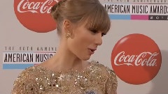 Taylor Swift - AMA 2012 红毯采访