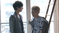 Super Junior Boys In City Paris