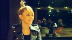 九月网友提问2NE1