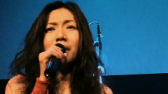 万芳 - 她往月亮走