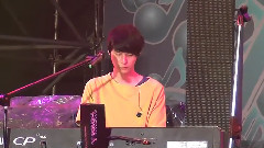 严爵 - 又不是这样就不孤独