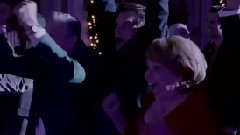 电影<乌云背后的幸福线>