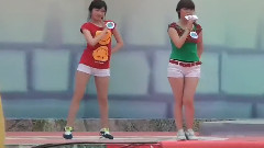 男生女生向前冲