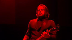 Arctic Monkeys - Do I Wanna Know