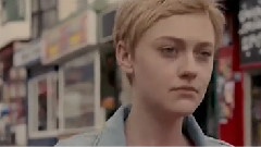 电影<活在当下>片头曲