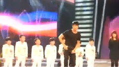 大小东海银赫比舞