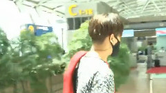 G-Dragon(BigBang) - G-Dragon 机场出境 一则