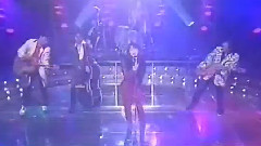 飾りじゃないのよ涙は